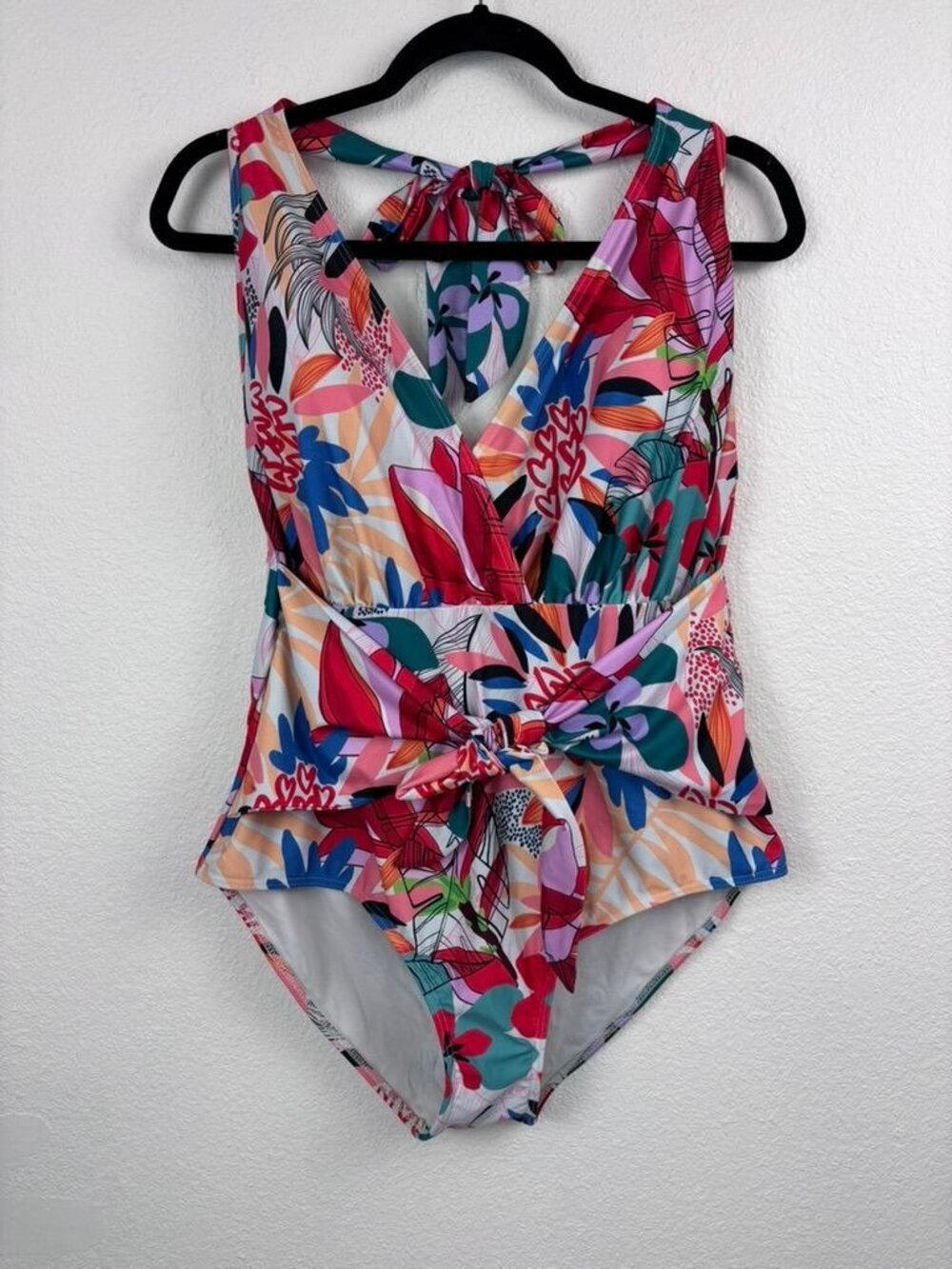ModCloth women's 1X floral The Brooke swimsuit halter tie one piece built in bra